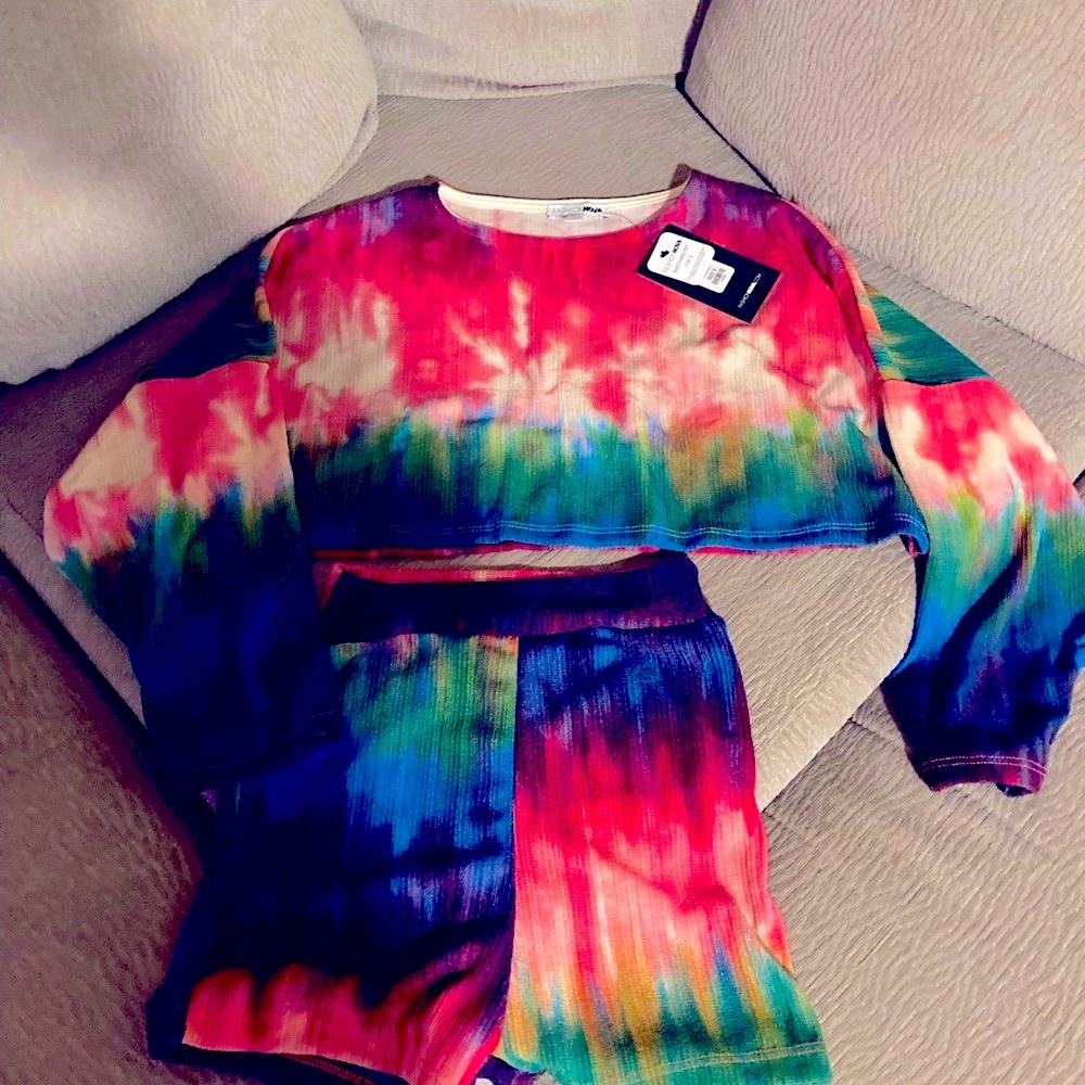 Tye Die Crop Top Short Set.